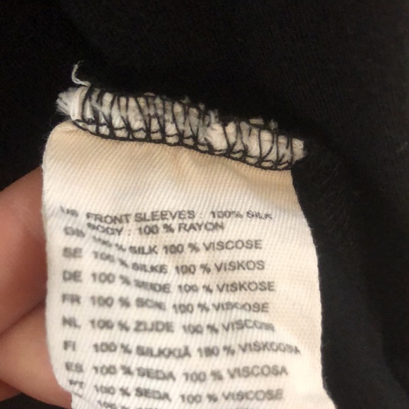 H & M black top - Picture 6 of 8